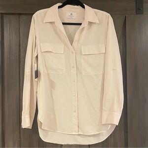 Aritzia Babaton Utility Button Down-NWT
Size Small-Matte Pearl